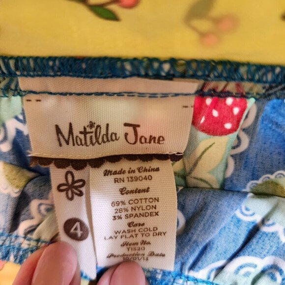 Matilda Jane size 4 Love Bug Strawberry Knot Top Wonderful Parade - Picture 3 of 9